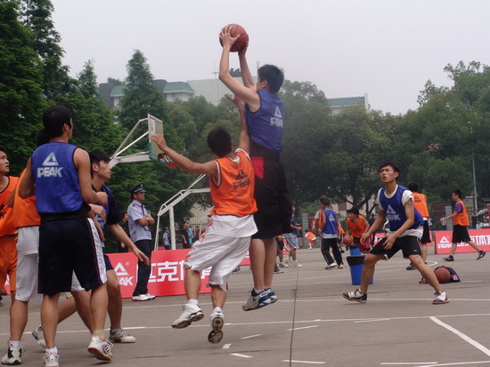 李先