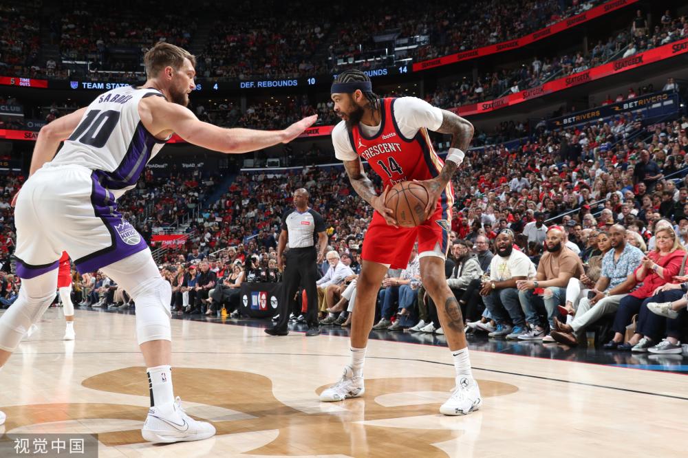 据里弗斯介 据里弗斯介